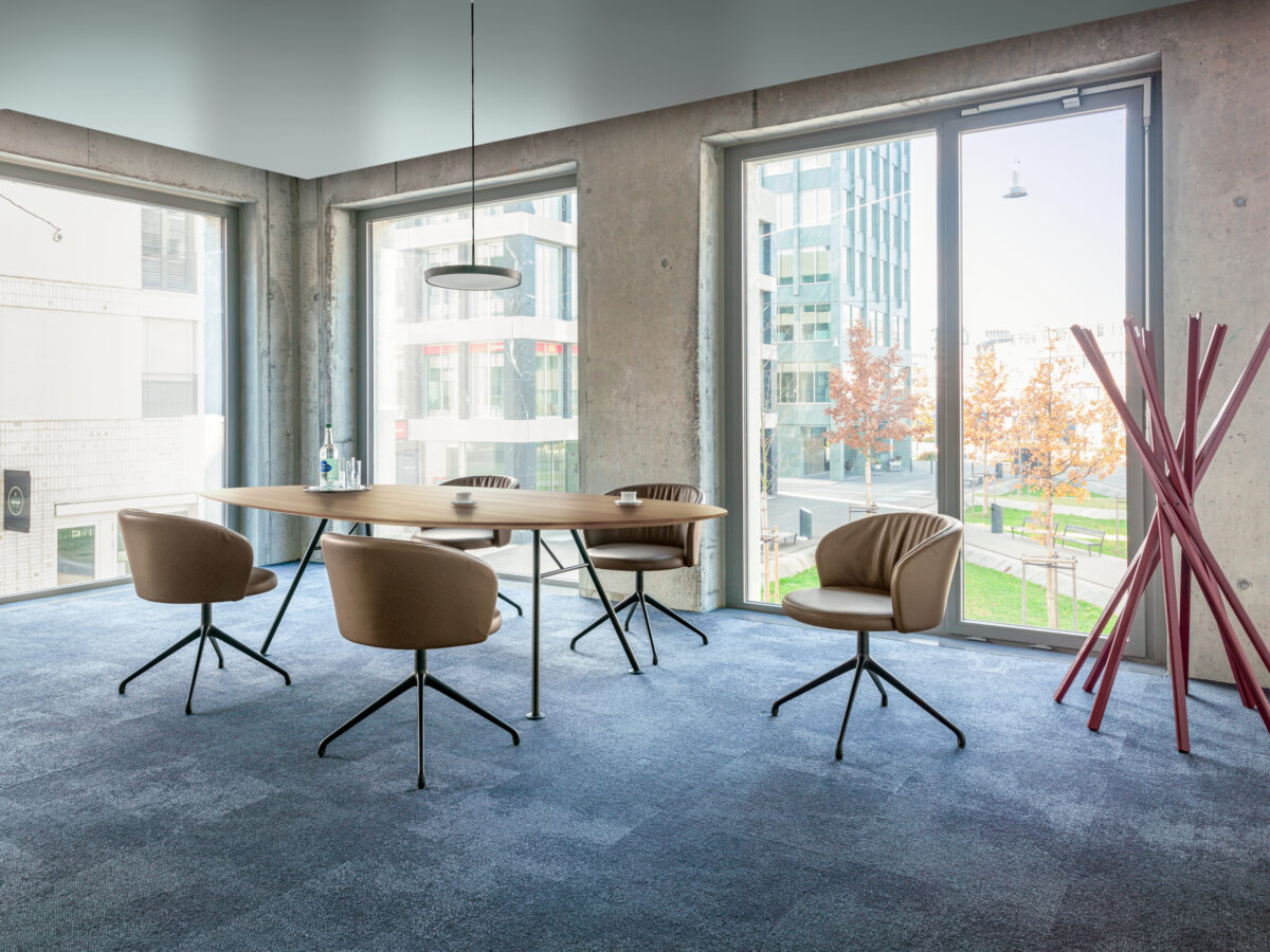 Girsberger - Tisch Akio – Bild 11