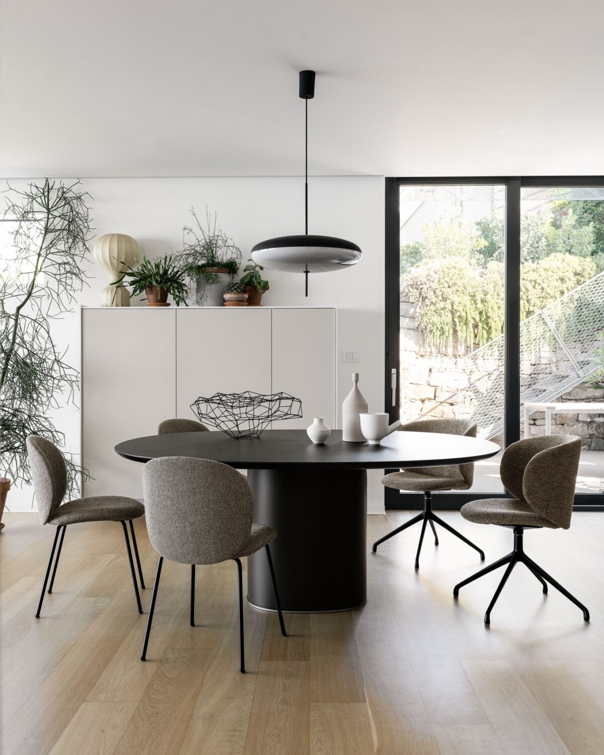 Kristalia Tisch Holo Pillar – Bild 3