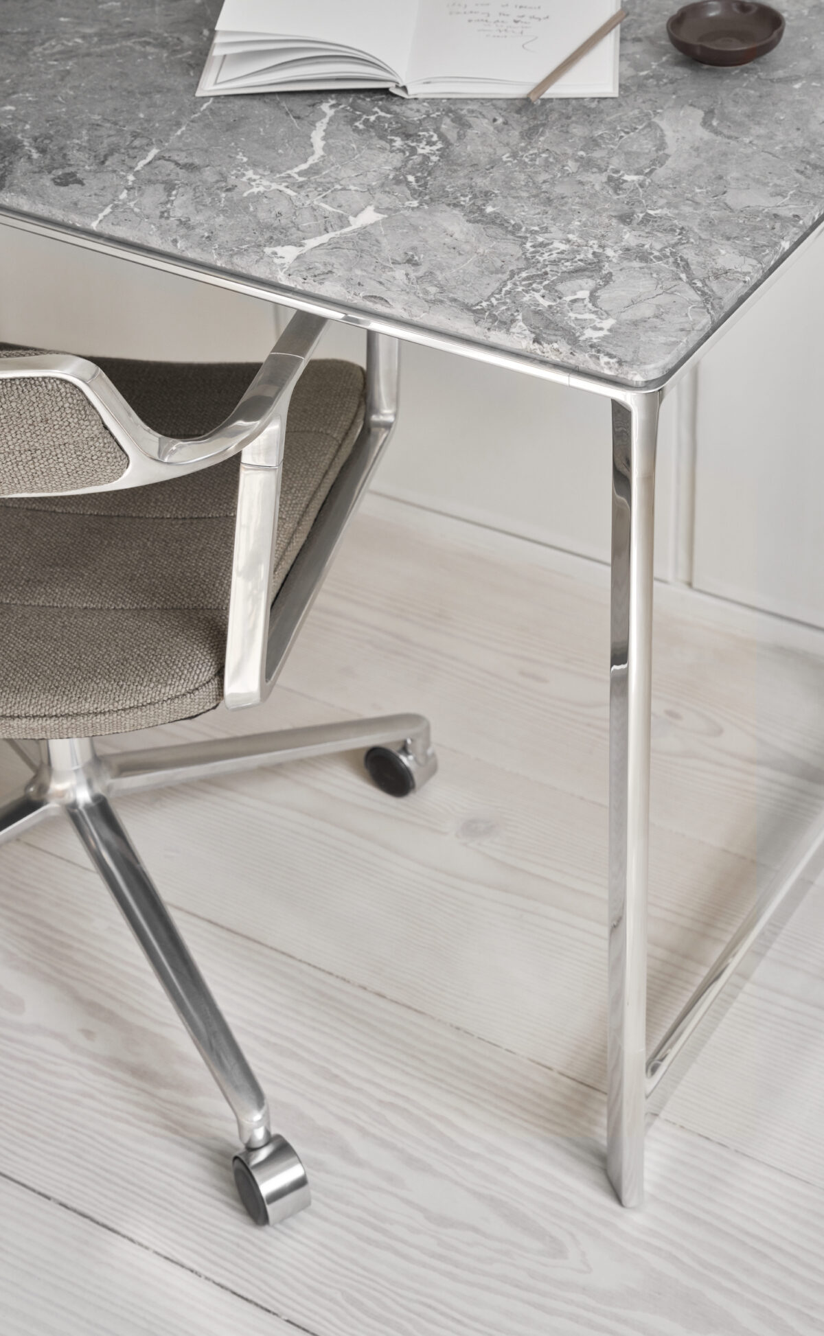 Vipp - Schreibtisch Studio Desk – Bild 8